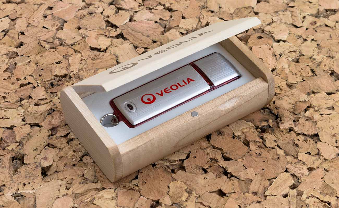 Classic - Custom USB gallery thumbnail