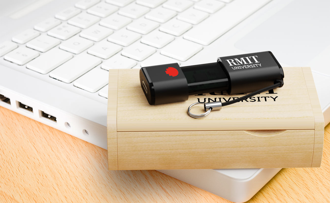 Shift - Custom Flash Drive With USB-C gallery thumbnail